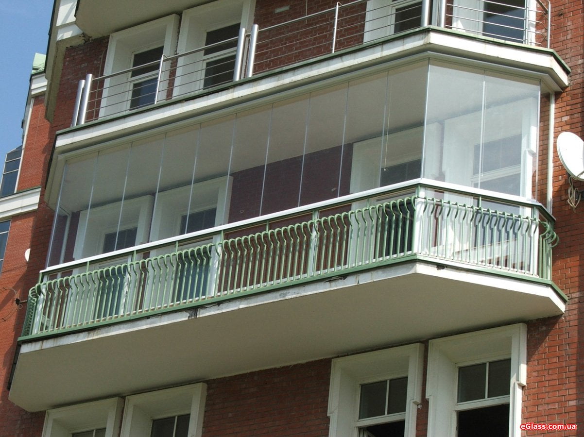 Остекление лоджии балкона своими руками или профи